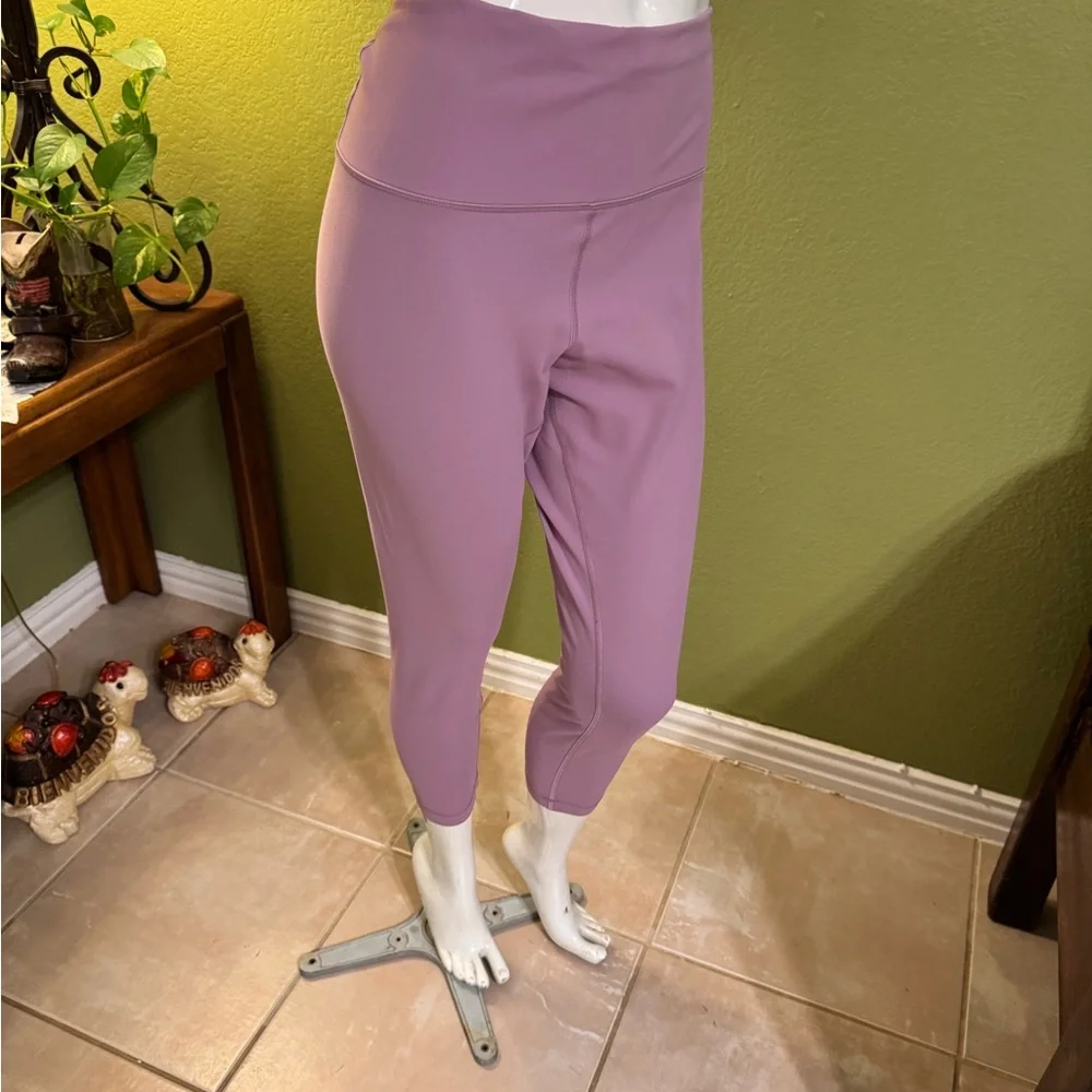 Lululemon Athletica Lavender Capris - Picture 7 of 13